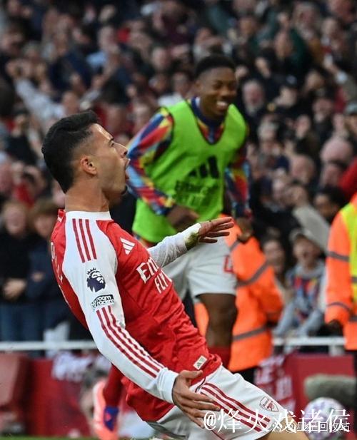 英超夺冠赔率:阿森纳远甩曼城利物浦 曼联第4 英超夺冠赔率:阿森纳远甩曼城利物浦 曼联第4