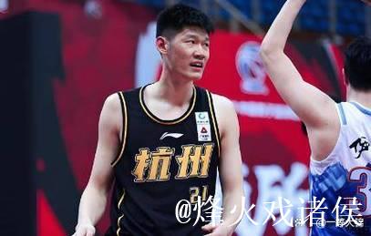 胡金秋16+6布朗轮休 北京单节7分遭广厦双杀 胡金秋16+6布朗轮休 北京单节7分遭广厦双杀