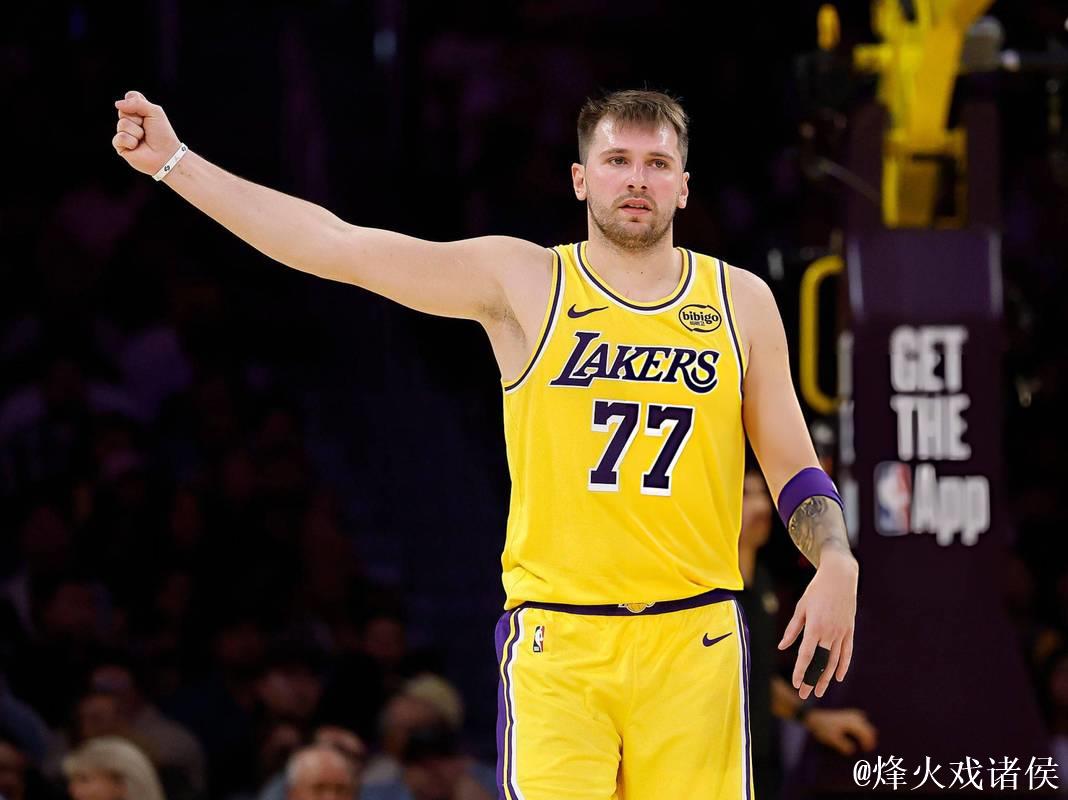 湖人罚球风波：真相是詹皇抢戏，还是东契奇“懦弱”的胜利？