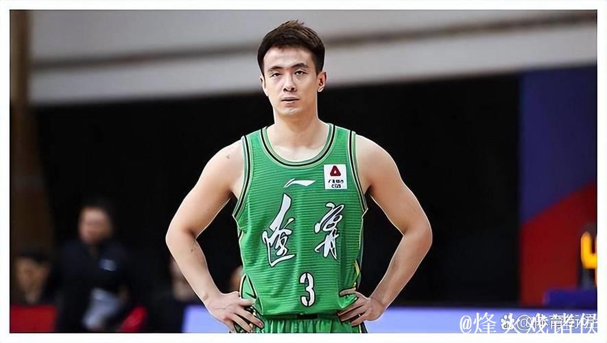 赵继伟18+10辽宁8人上双大胜深圳 总分2-0领先 赵继伟18+10辽宁8人上双大胜深圳 总分2-0领先